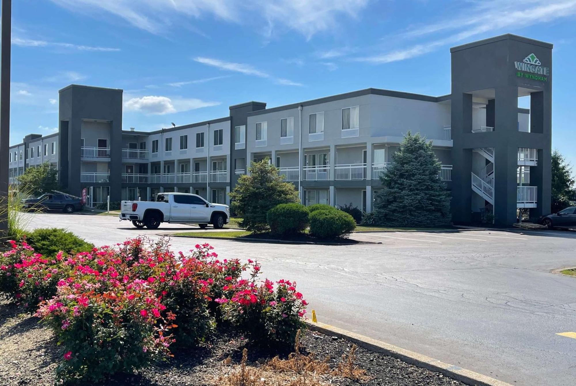 Hotel Wingate By Wyndham Dayton North Extérieur photo